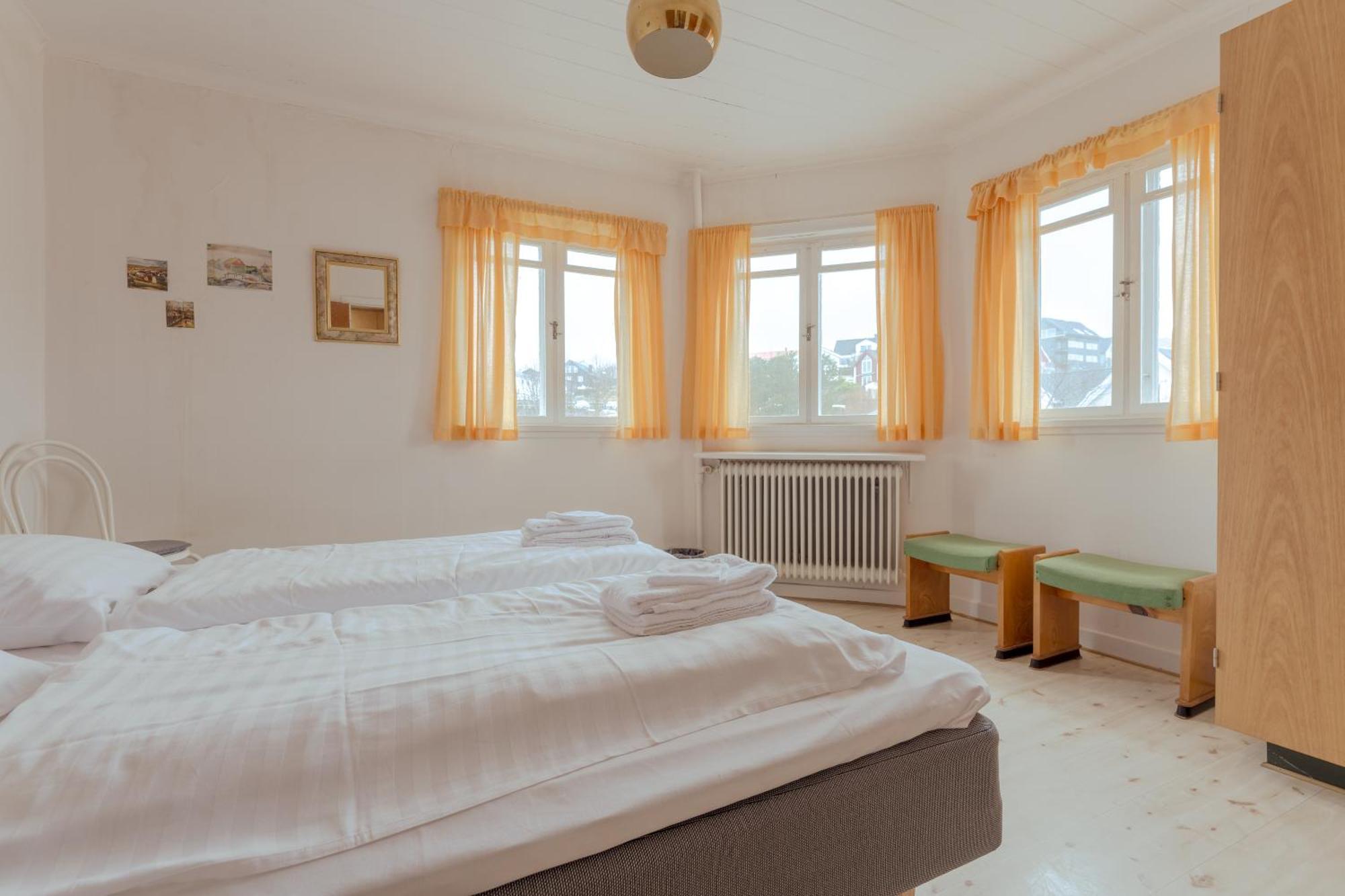 The Cookie Store Guesthouse Torshavn Bagian luar foto